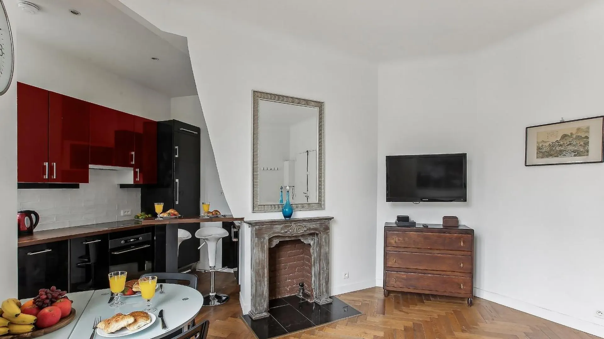 Champs-Elysees & Trocadero - Cityapartmentstay 파리 아파트