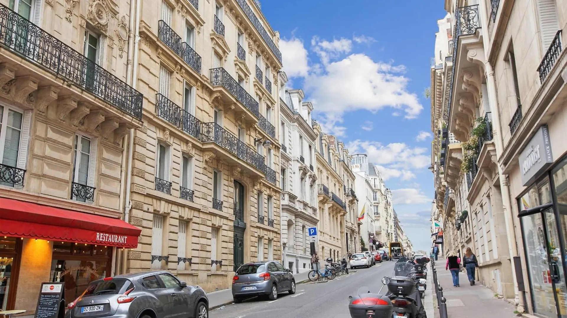 Champs-Elysees & Trocadero - Cityapartmentstay Paris 0*,